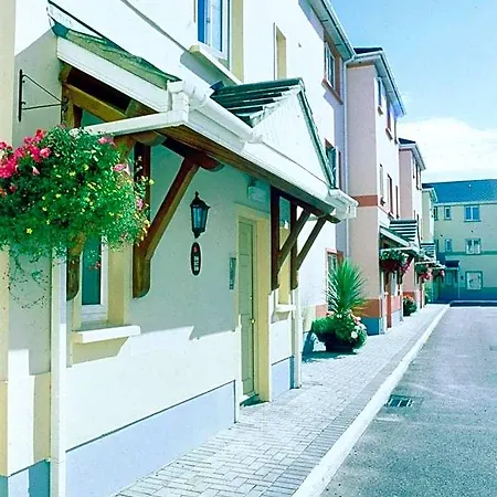 Tralee Town Centre 3* קיל איירן